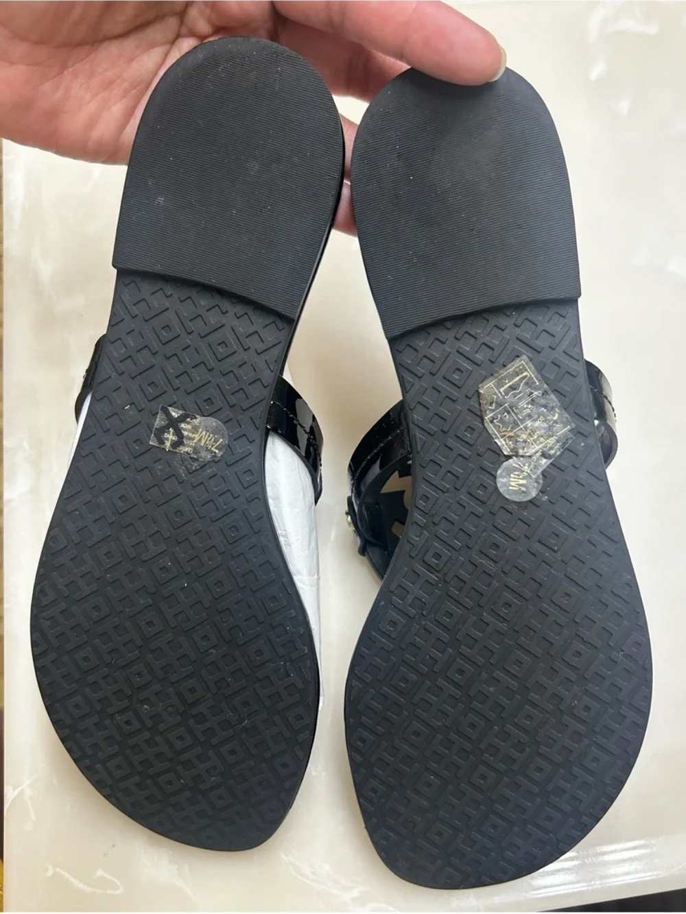 Tory Burch Black Patent Logo Thong Sandals - Women